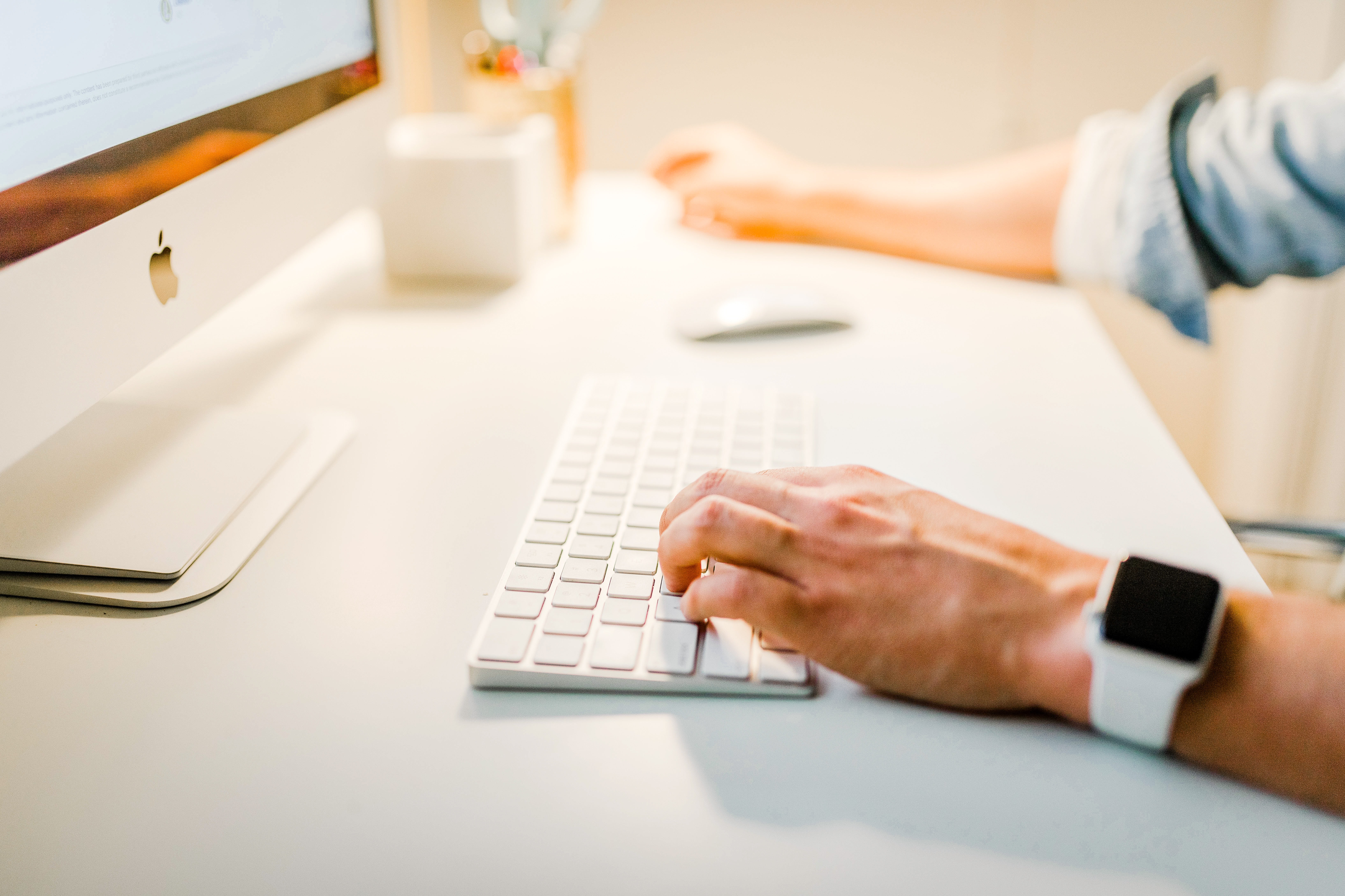 Salesforce -Empower Your Customers Salesforce -Empower Your Customers